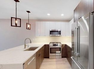 440 E 8th St, South Boston, MA 02127