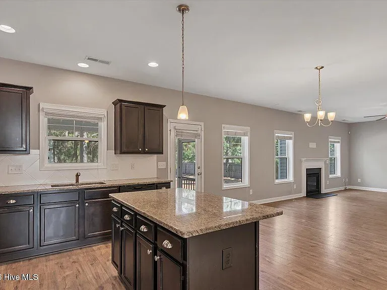 3015 Dana Ln — Photo 36