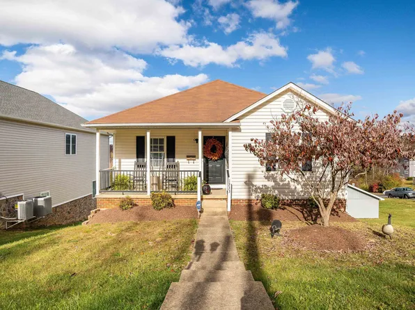 1333 C St, Waynesboro, VA 22980