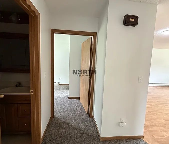 320 Irving St — Photo 16