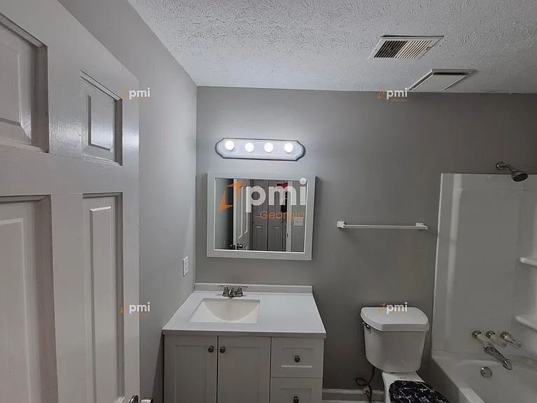 808 Wilson Cir SW — Photo 11