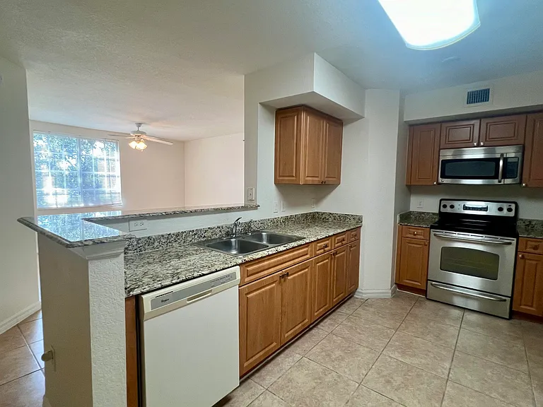 6760 Heritage Grande #6302 — Photo 9