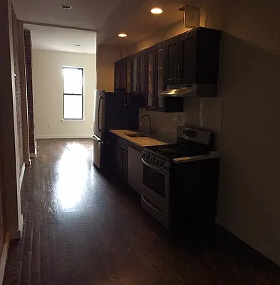 Rented by Urban Ambiance | media 9