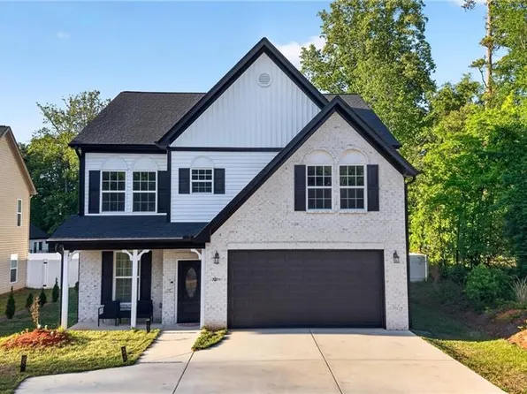 721 Petree Rd, Winston Salem, NC 27106