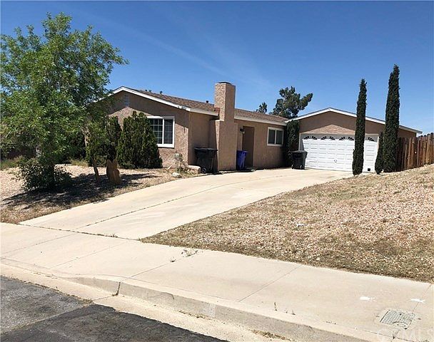 1st image of 16580 Desert Sands Rd