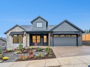 112 Wild Duck Run Northeast Loop, Silverton, OR 97381