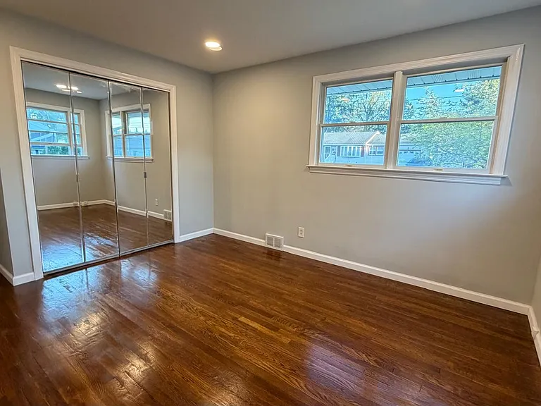51 Macon Dr — Photo 15