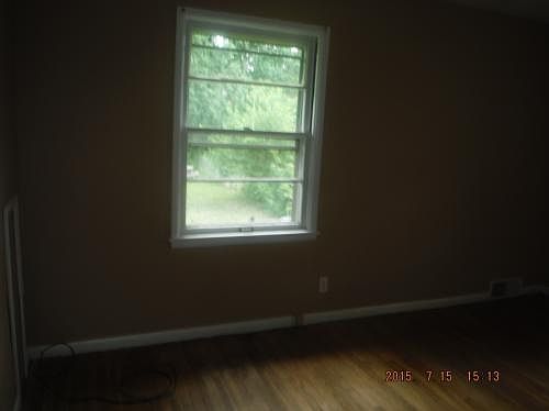5th image of 2831 Halifax Dr