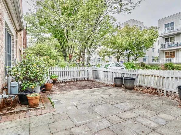 36 Independence Way image 4 of 40