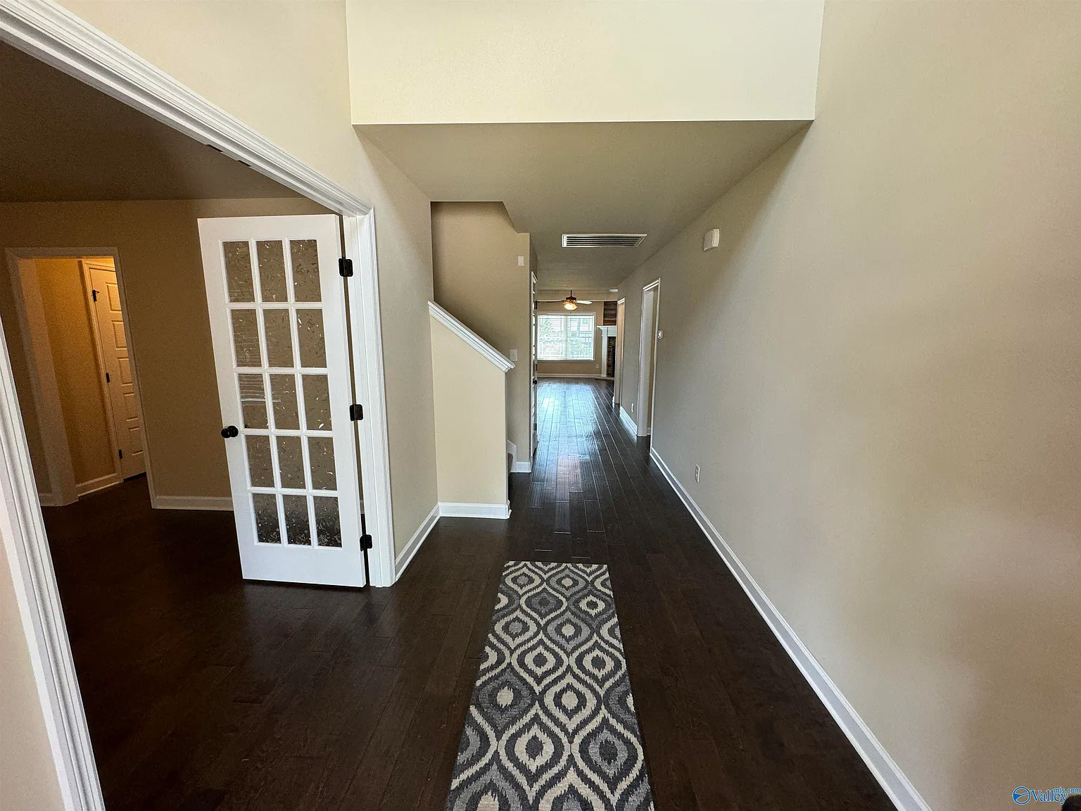 4 bed, 2.5 bath, 2865 sqft, $2,600 — Photo 3