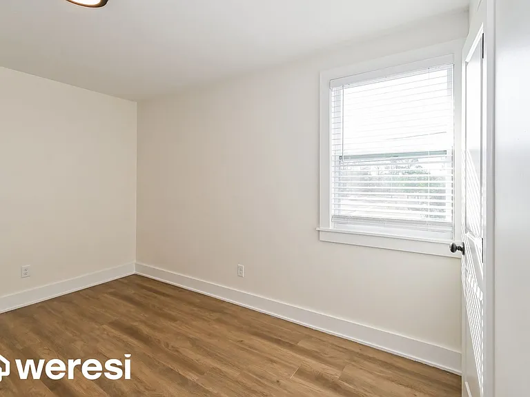 160 Hayden Pl — Photo 8