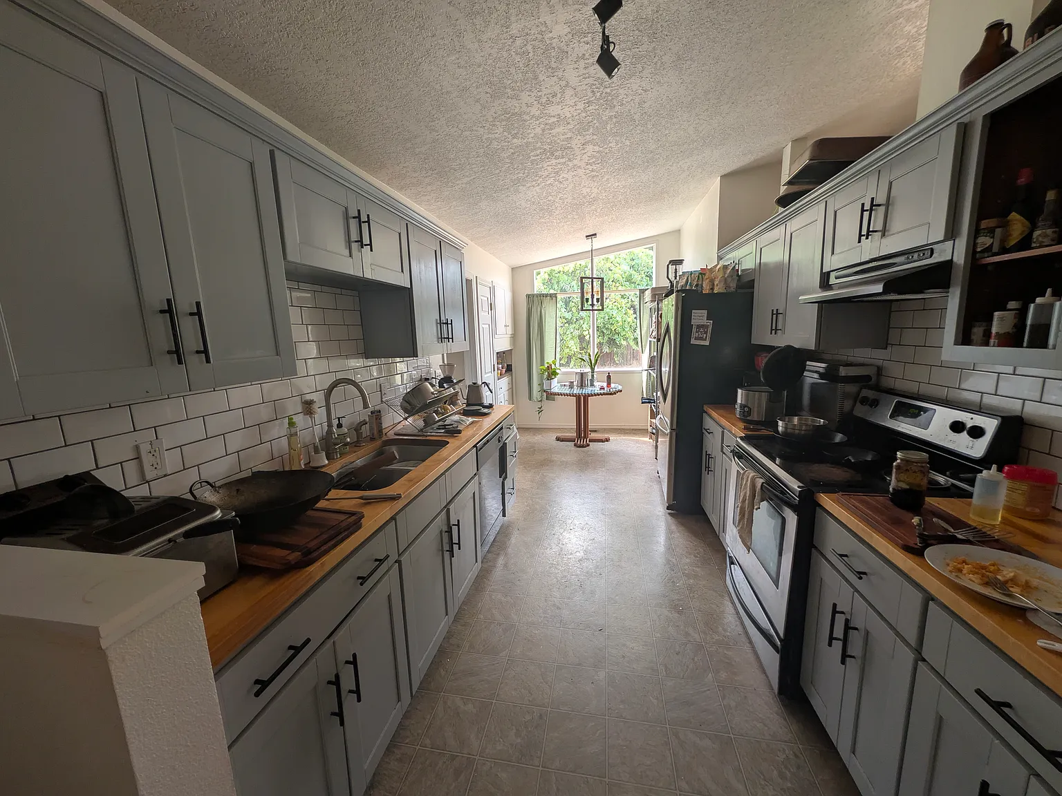 3 bed, 1447 sqft, $1,000 — Photo 2