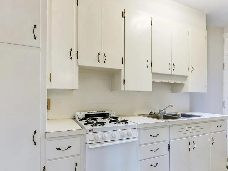 Greentree Apartments — Photo 30