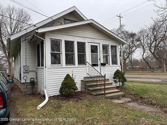 3rd image of 329 S Hayford Ave