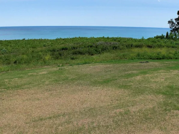 1210 SHIELING LANE #Lt18, Port Washington, WI 53074