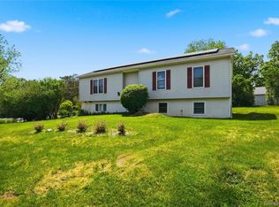 902 Albany Post Rd, Gardiner, NY 12561