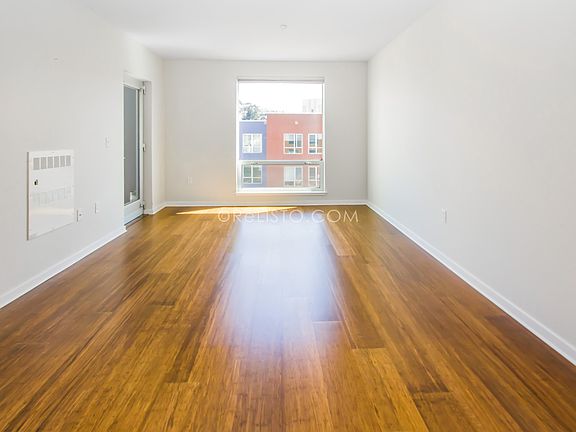 4th image of 555 Bartlett St APT 424