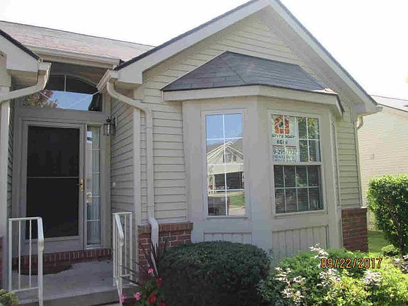 2nd image of 4449 Maple Creek Dr