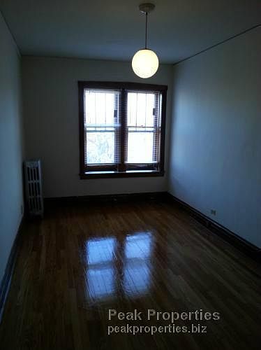2nd image of 2500 N Racine Ave APT 3