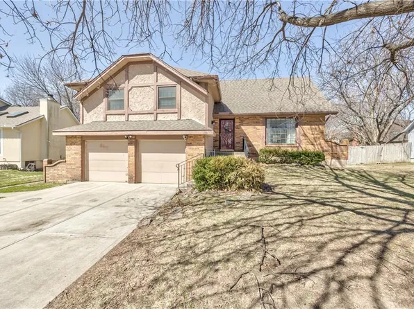 405 S Montclaire Dr, Olathe, KS 66061
