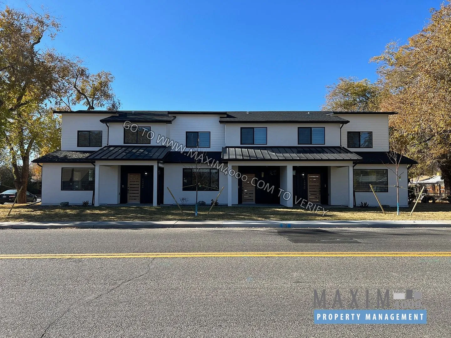 1444 Kennedy Avenue 3-Plex — Photo 1