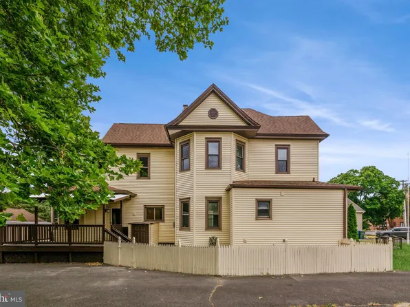 40 Virginia Ave, Williamstown, NJ 08094