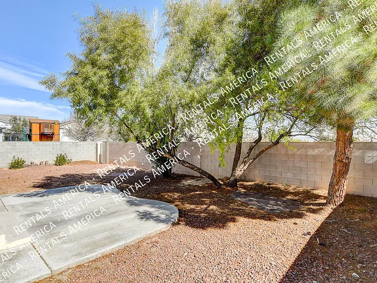 7624 Whispering River St — Photo 34
