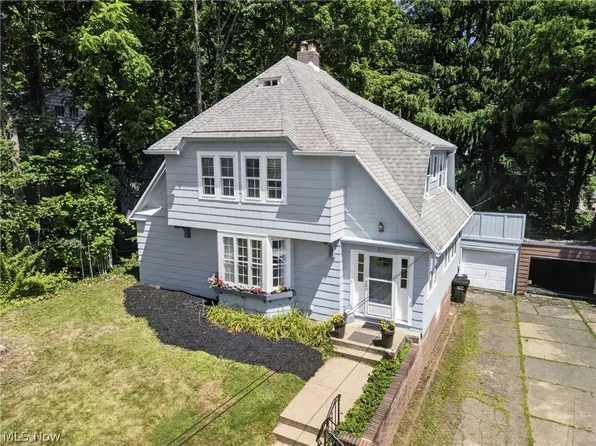 813 N Grant St, Wooster, OH 44691