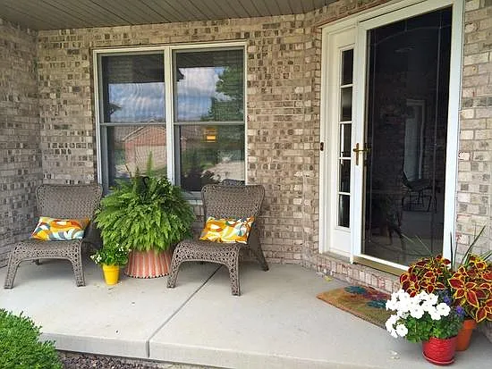 2805 Wordsworth Dr — Photo 2