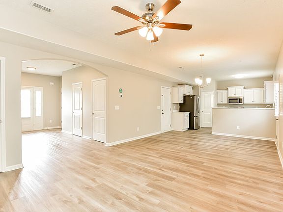 5th image of 1631 Sunray Dr