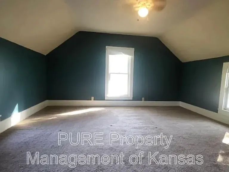 707 Liberty St — Photo 11