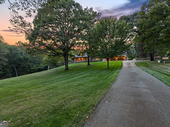 63rd image of 1091 Echota Rd