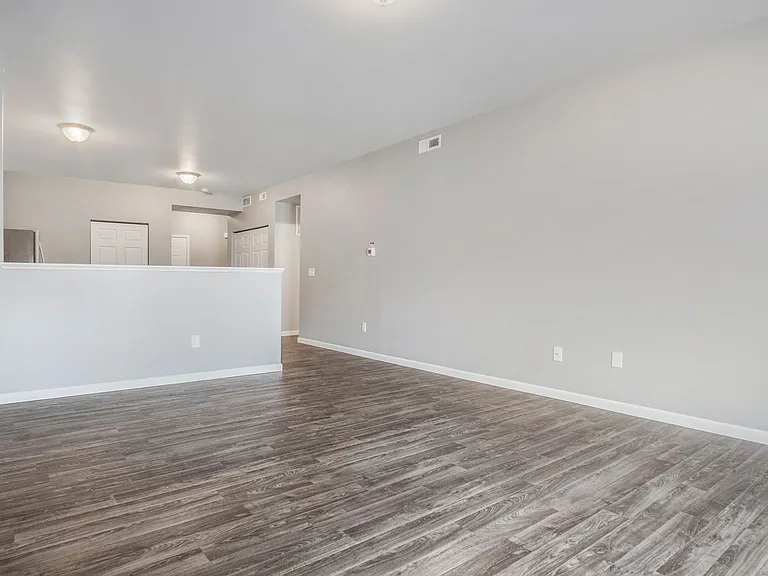 611 W Marion St #8 — Photo 23