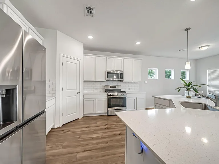 15250 White Moss Dr — Photo 7