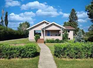 4813 E 4th St W, Claresholm, AB T0L0T0