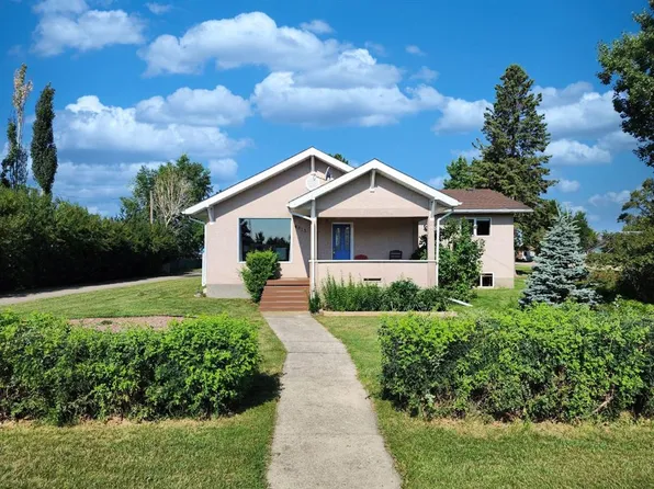 4813 E 4th St W, Claresholm, AB T0L 0T0