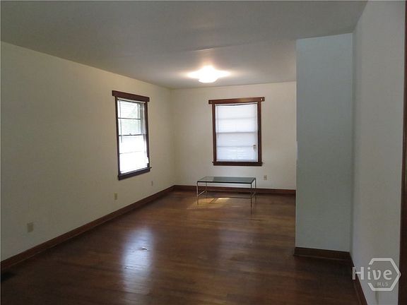 2nd image of 22 Brampton Rd