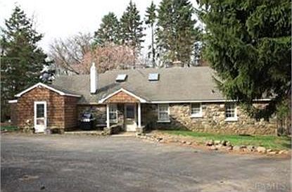 1st image of 22 Bedford Banksville Rd