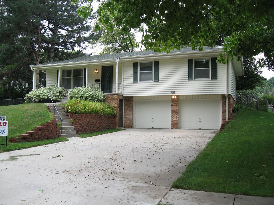 1st image of 1706 S 133rd Ave