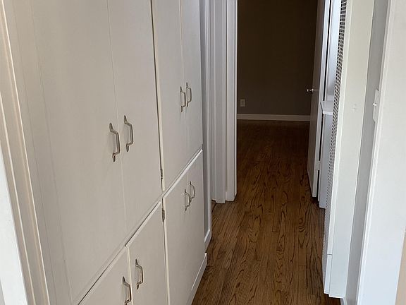 4th image of 3719 E 1st St #1