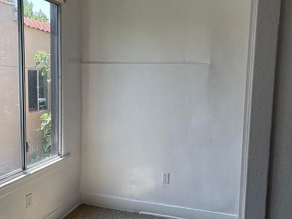 5th image of 724 N Gramercy Pl APT 204