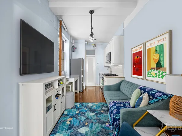 139 East 30th Street 1A image 2 of 13
