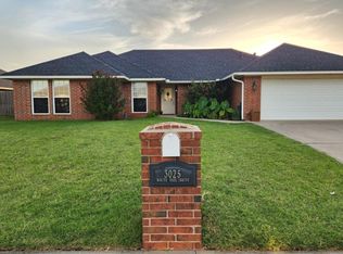 3025 White Tail Dr, Altus, OK 73521