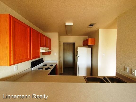 5th image of 5203 Daybreak Cir APT A