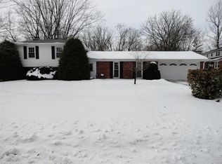 4 Robin Ct, Oxford, OH 45056