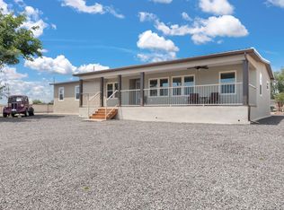 5373 Raglin Ct SW, Albuquerque, NM 87121