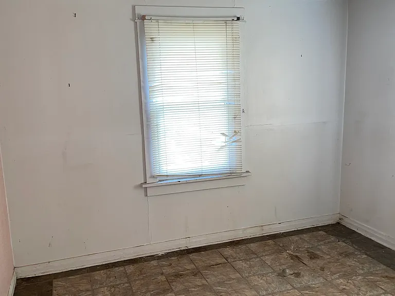 5446 Hodiamont Ave — Photo 8