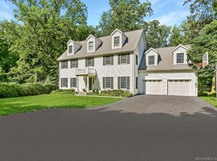 99 Old Stamford Rd, New Canaan, CT 06840