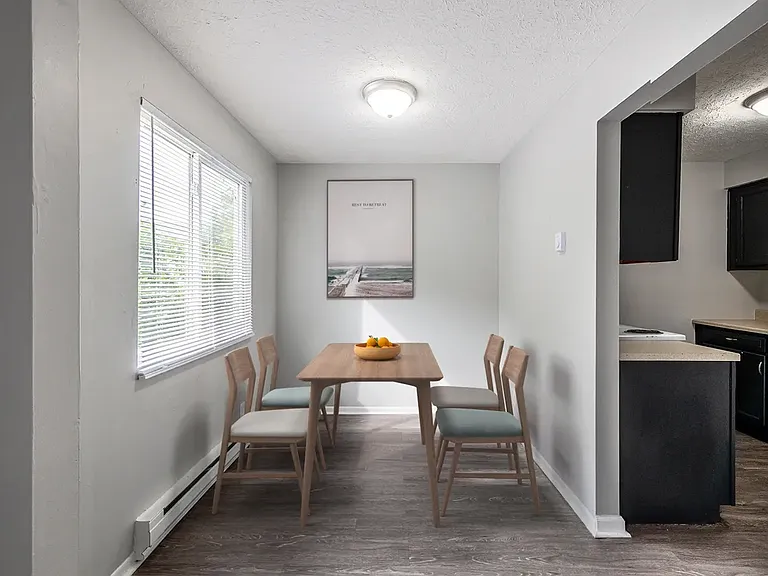Avalon Apartments — Photo 8