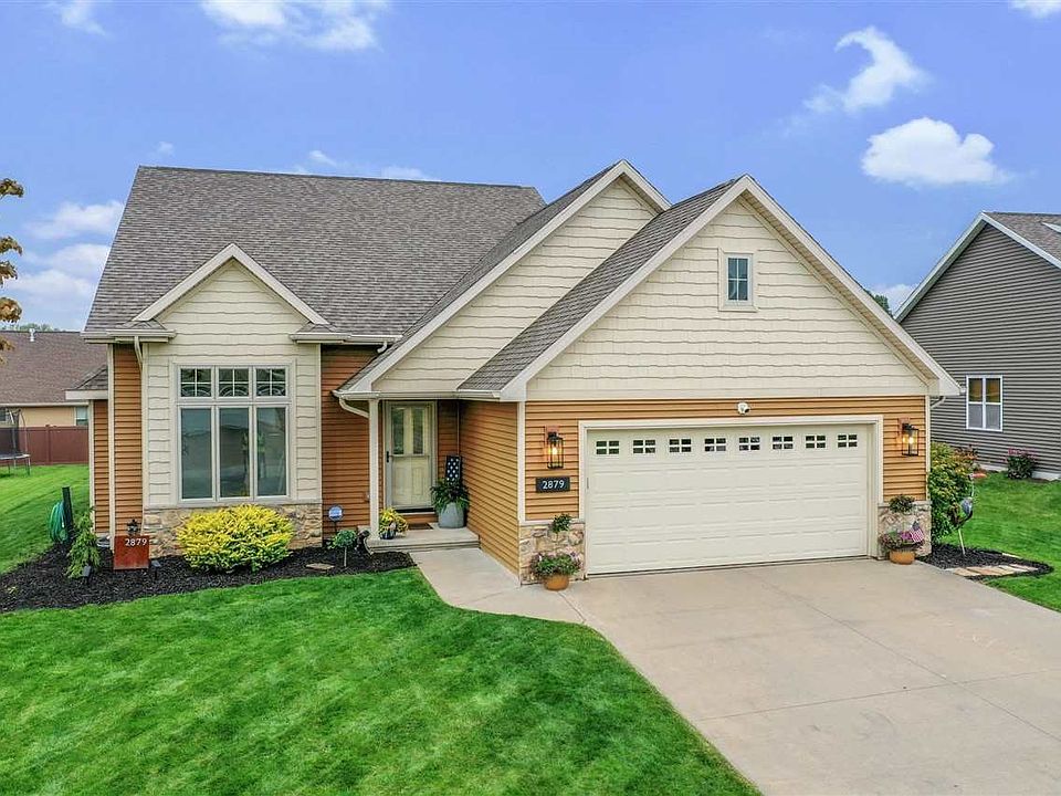 1st image of 2879 Chrystella Dr